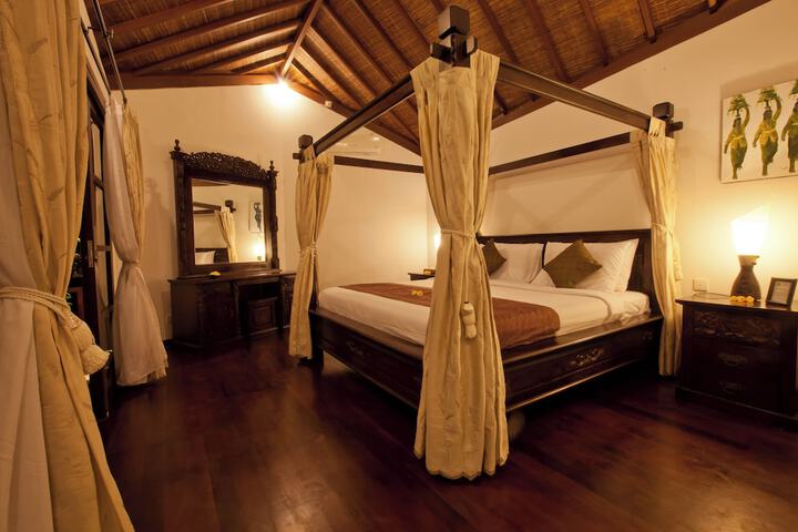 Room 2 of 21