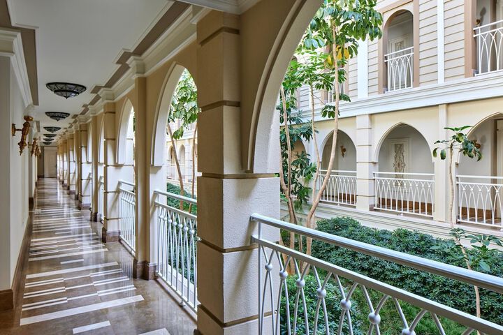 Hotel 178 of 186