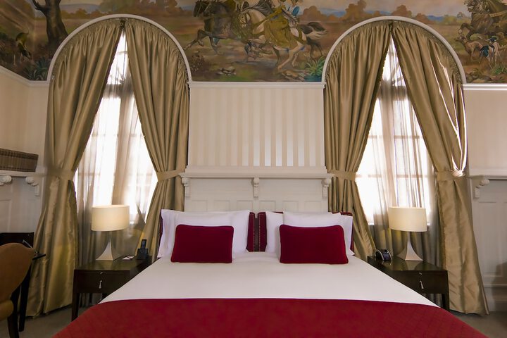 Room 16 of 63
