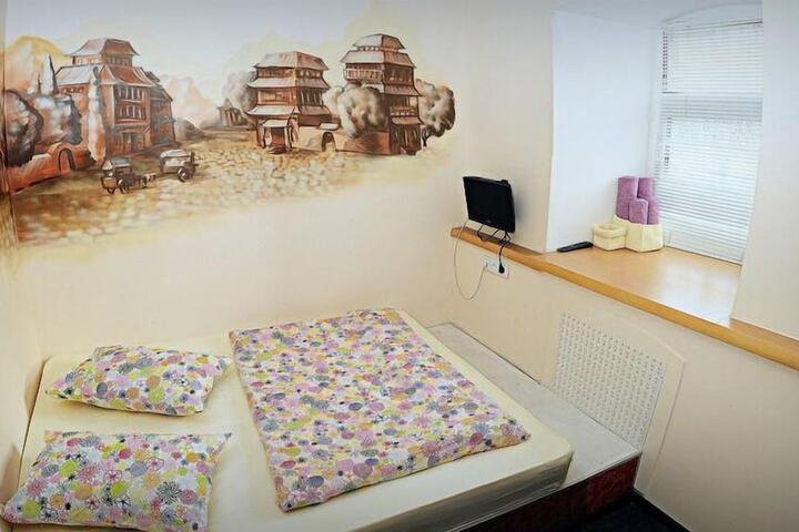 Room 16 of 67