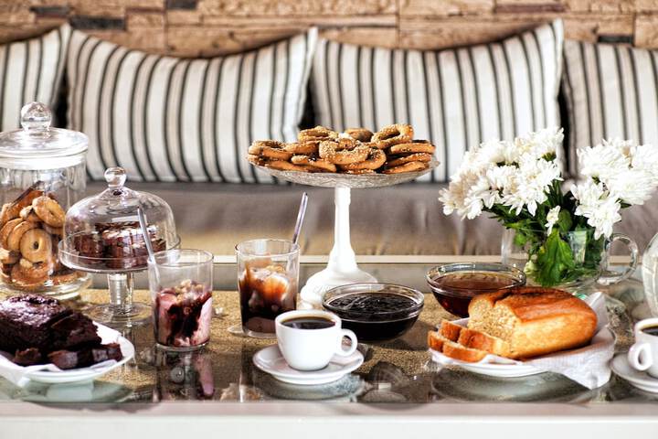 Breakfast/Coffee Service 31 of 43
