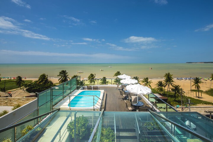 Pool Hotel
