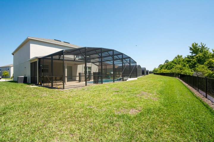 Property Grounds 39 of 46