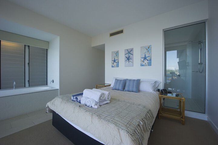 Room 4 of 19