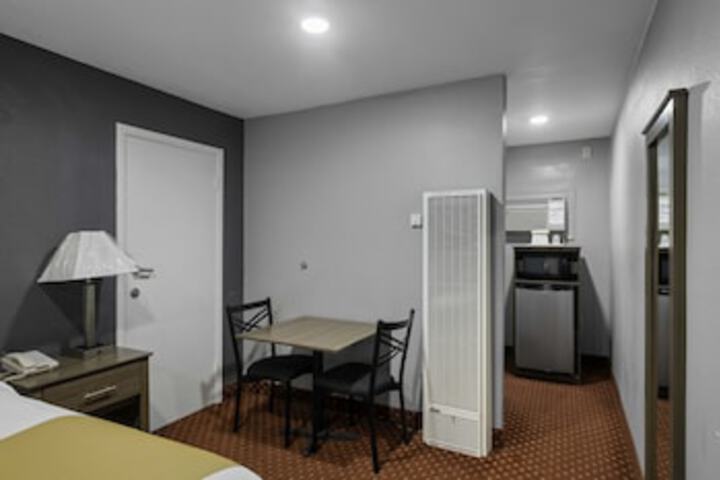 Room 22 of 129