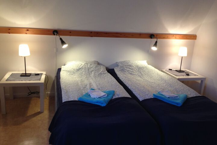 Room 10 of 94
