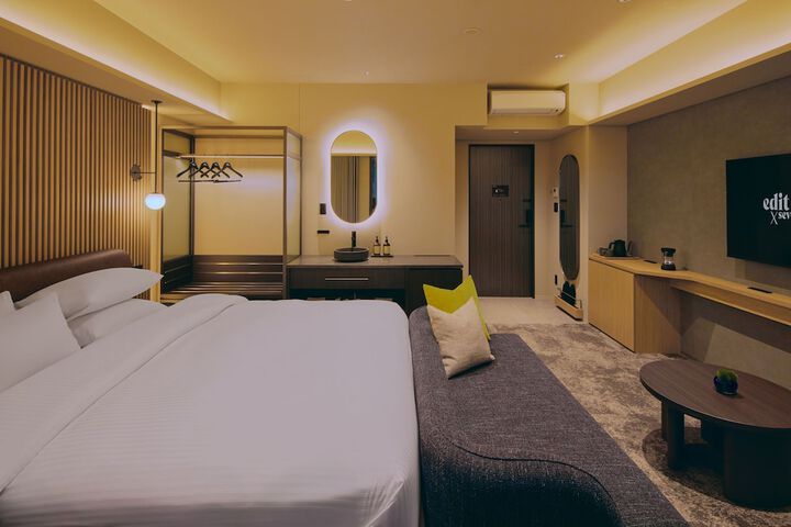 Room 25 of 125