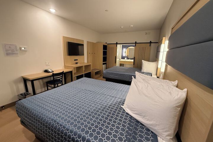 Room 15 of 31