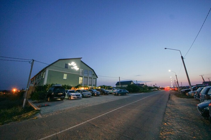 Hotel 4 of 15