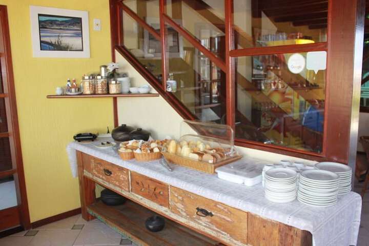 Breakfast/Coffee Service 8 of 17