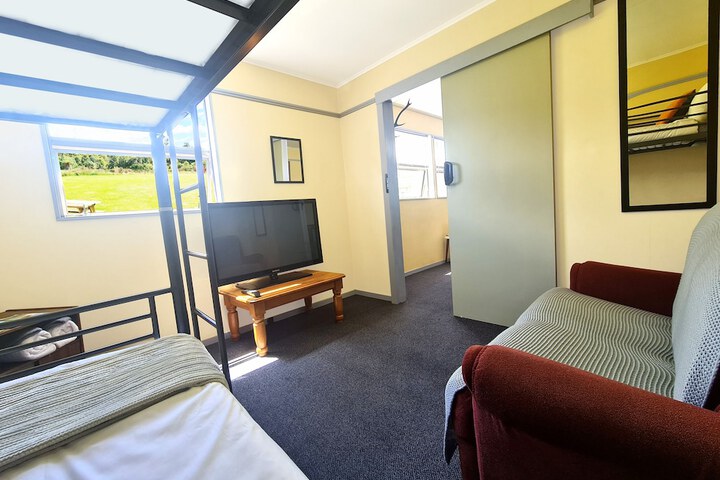 Room 19 of 28