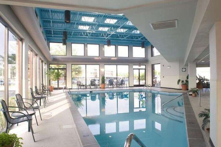 Ramada by Wyndham Nashville / Music Valley