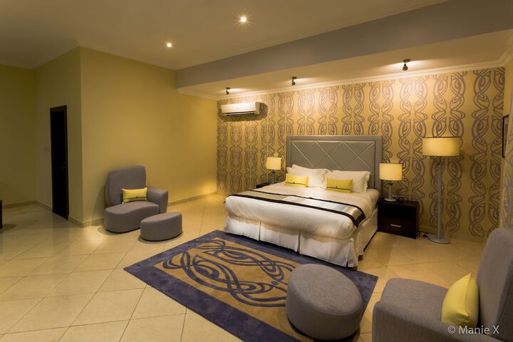 Room 13 of 39