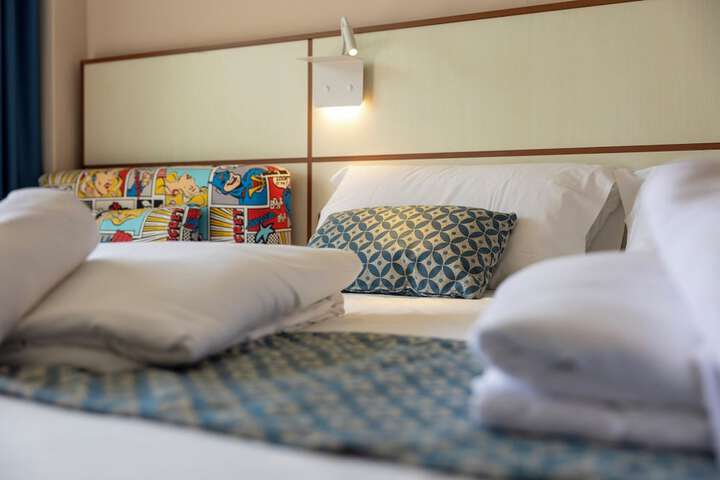 Room 26 of 110