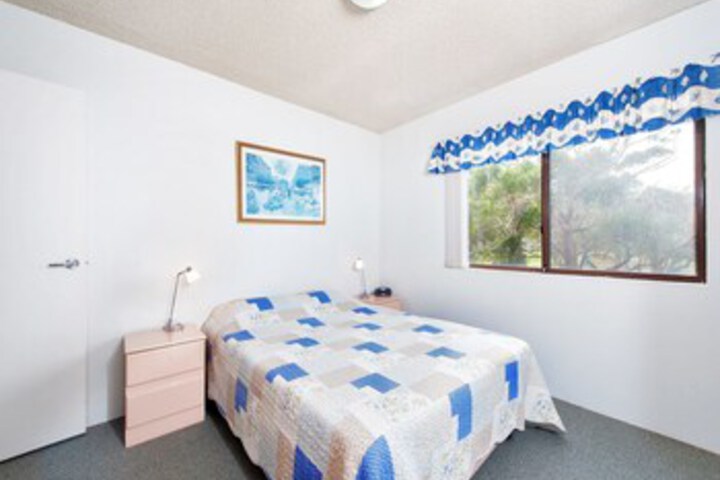 Room 12 of 15