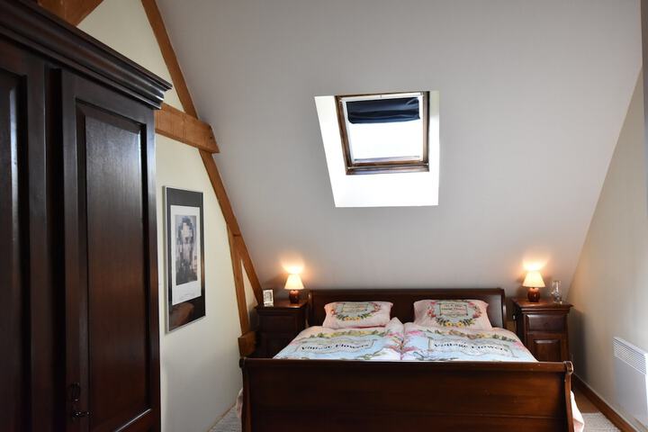 Room 6 of 44