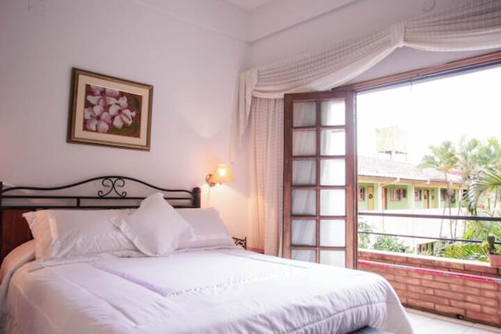 Room 18 of 35