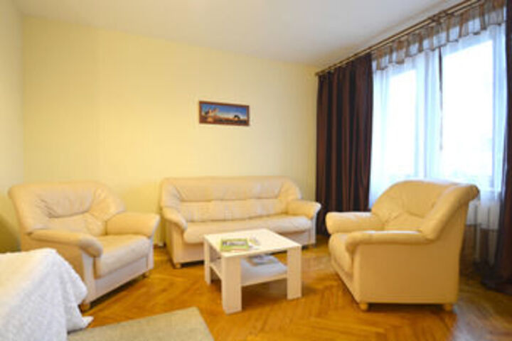 Room 105 of 203