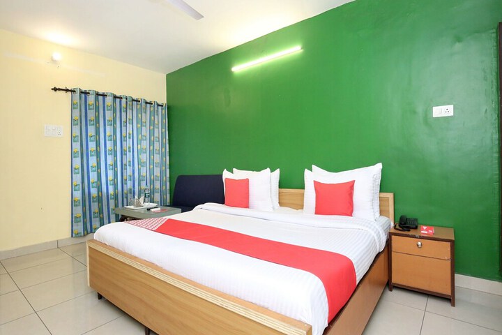 Room 11 of 22