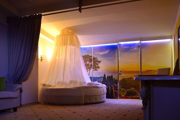 Room 19 of 27