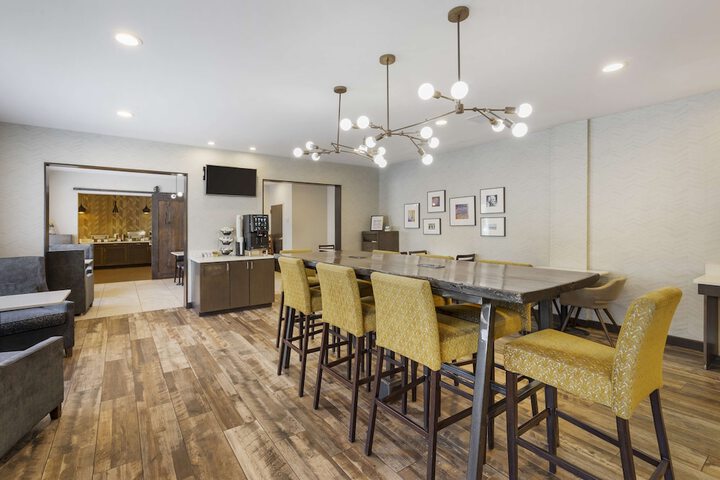 Breakfast area