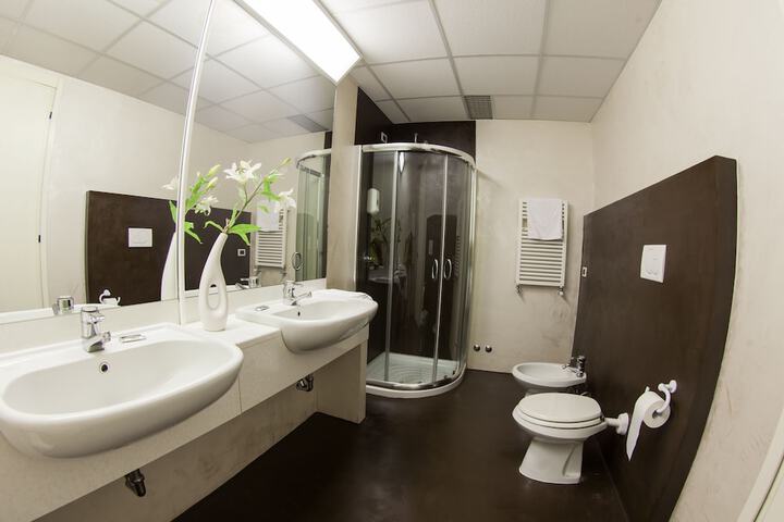 Clean Restrooms