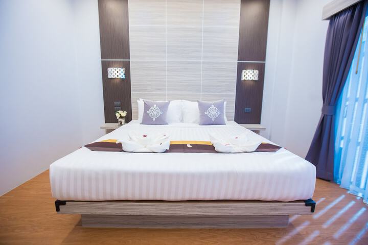 Room 40 of 83