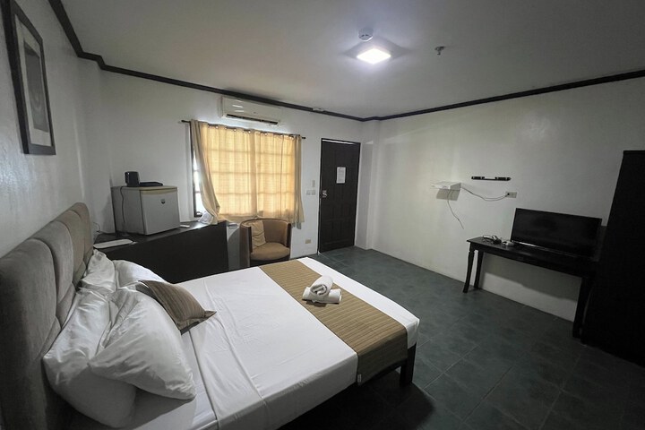Room 35 of 68