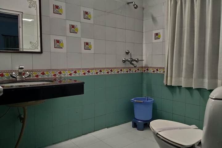 Room 29 of 76
