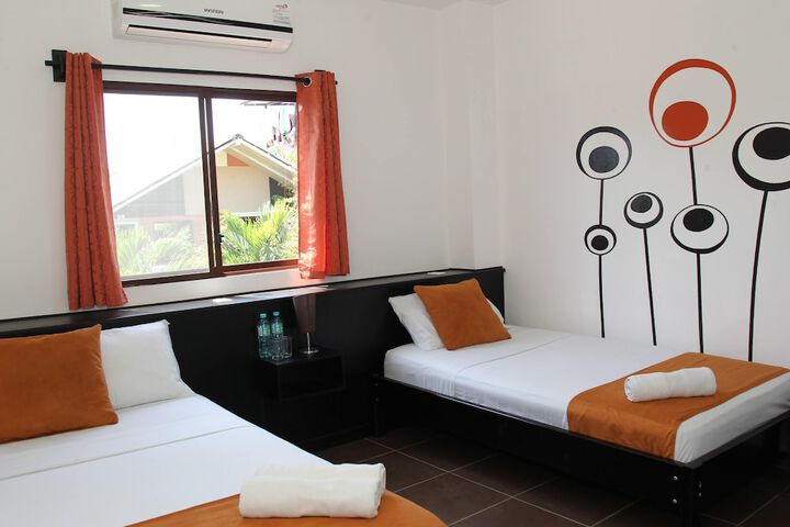 Room 13 of 43