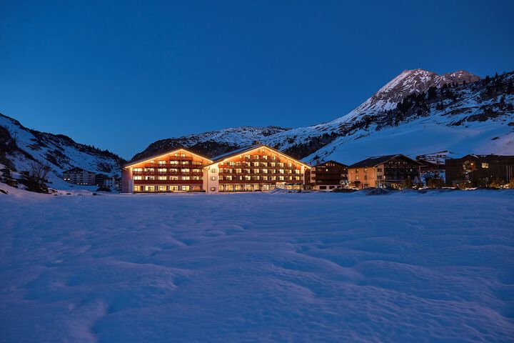 ROBINSON ALPENROSE ZÜRS