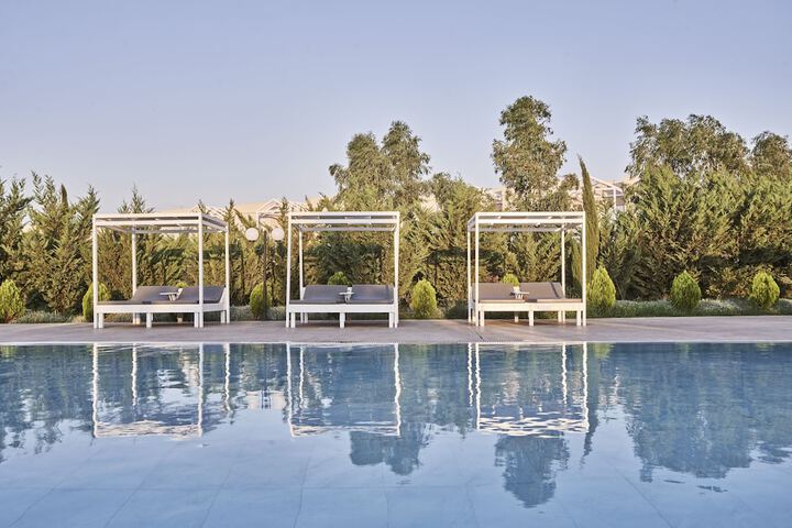 Pool 43 of 72