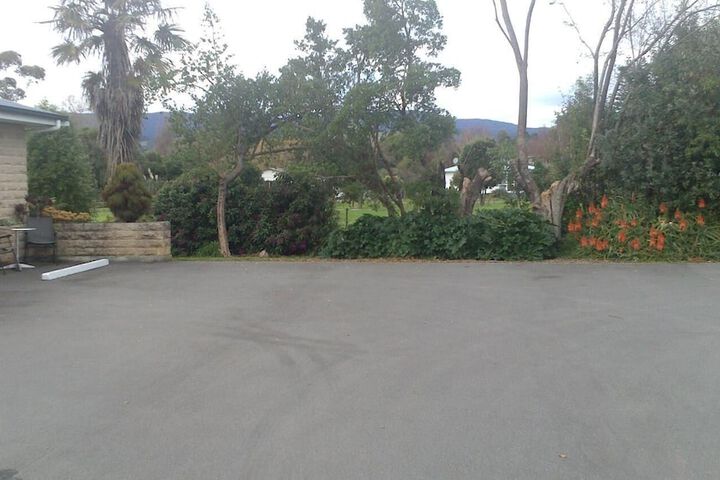 Property Grounds 23 of 28