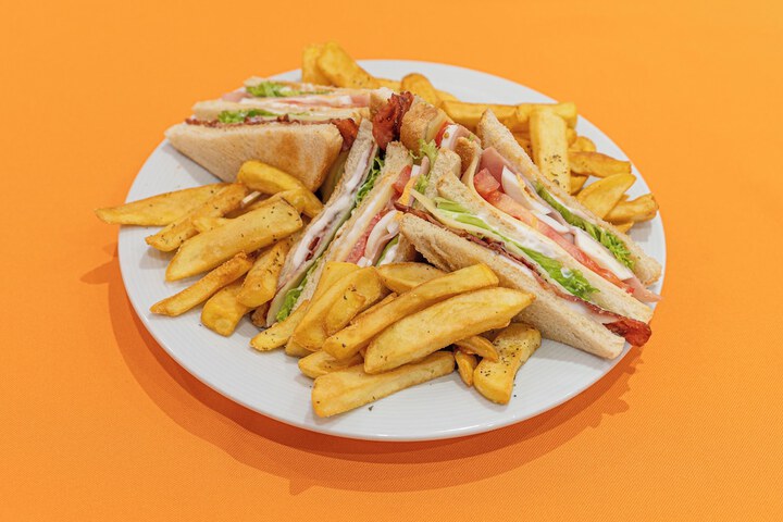 Dining 59 of 75