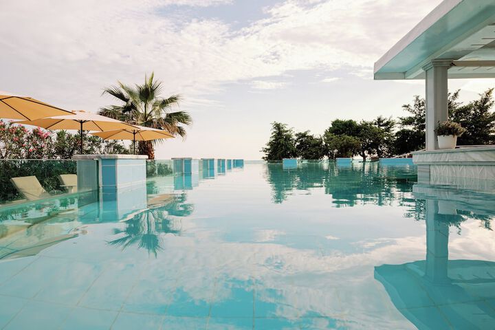 Pool 45 of 72