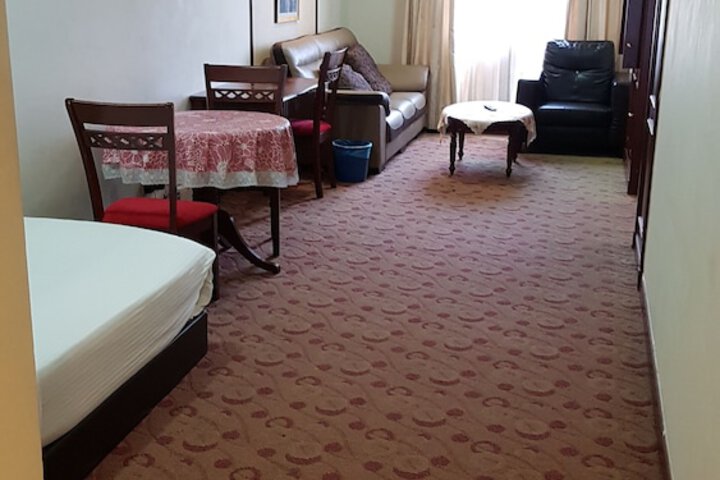 Room 13 of 47