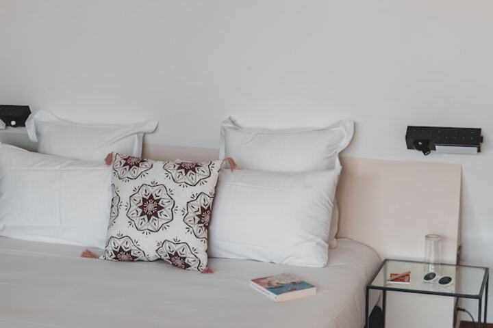 Room 27 of 98