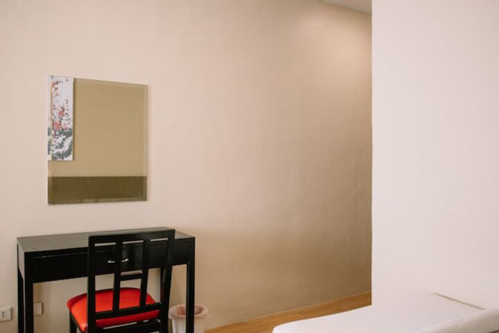 Room 97 of 158