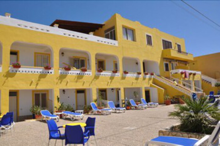 Hotel 4 of 14