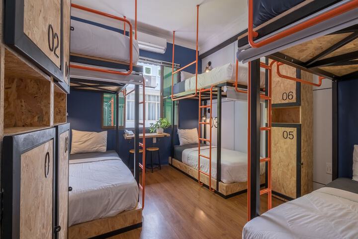 Room 15 of 83