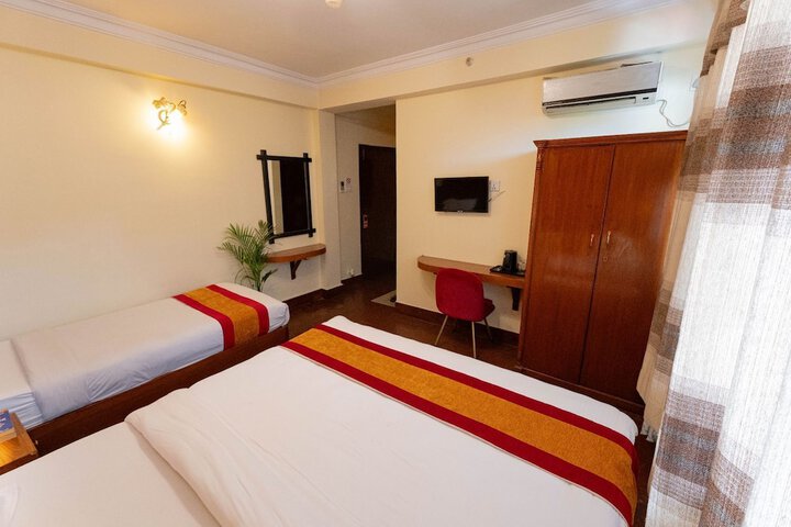 Room 33 of 61