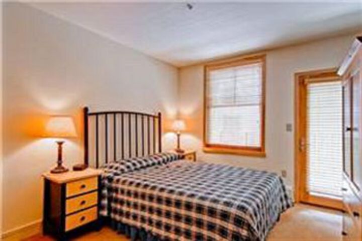 Room 13 of 39
