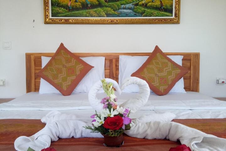 Room 4 of 53