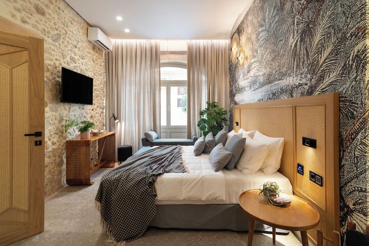 Room 9 of 43