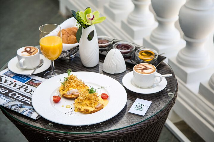 Breakfast/Coffee Service 88 of 111