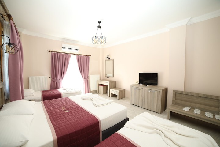 Room 19 of 48