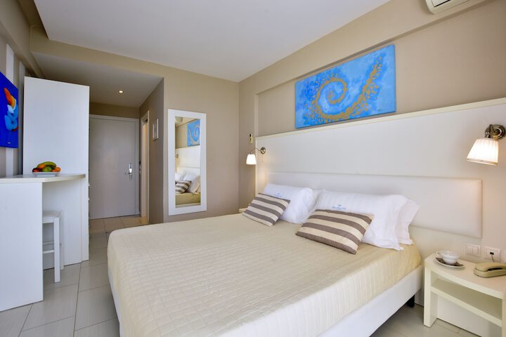 Room 38 of 108