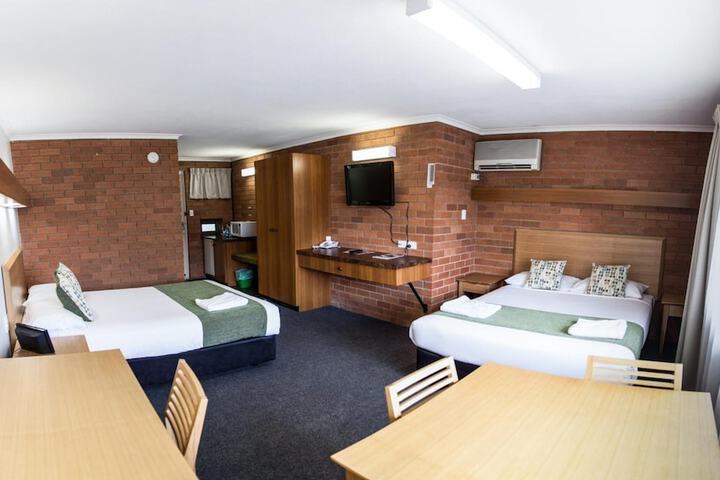 Room 14 of 73