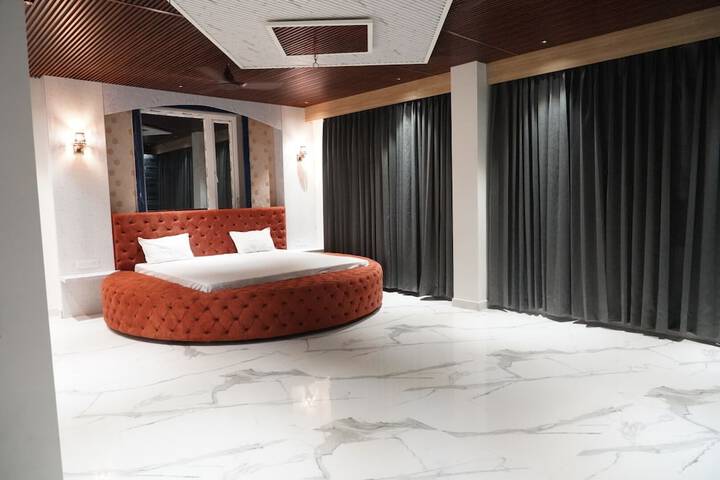 Room 21 of 60
