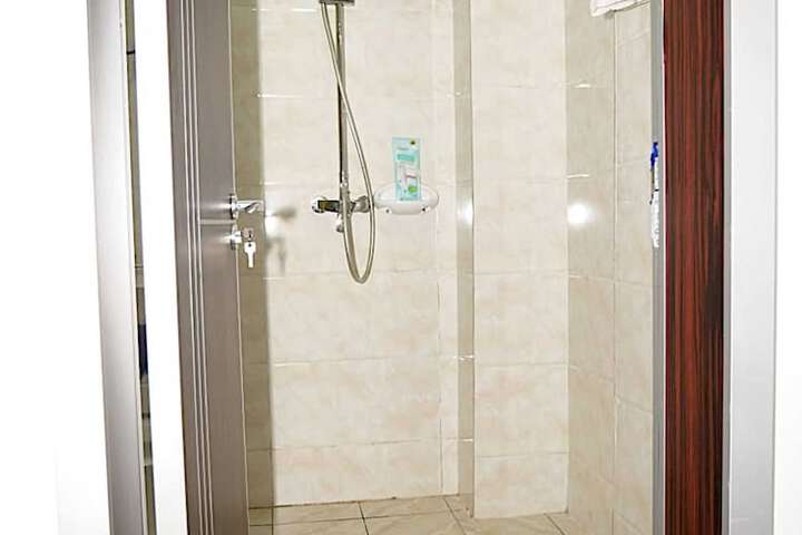 Room 40 of 98